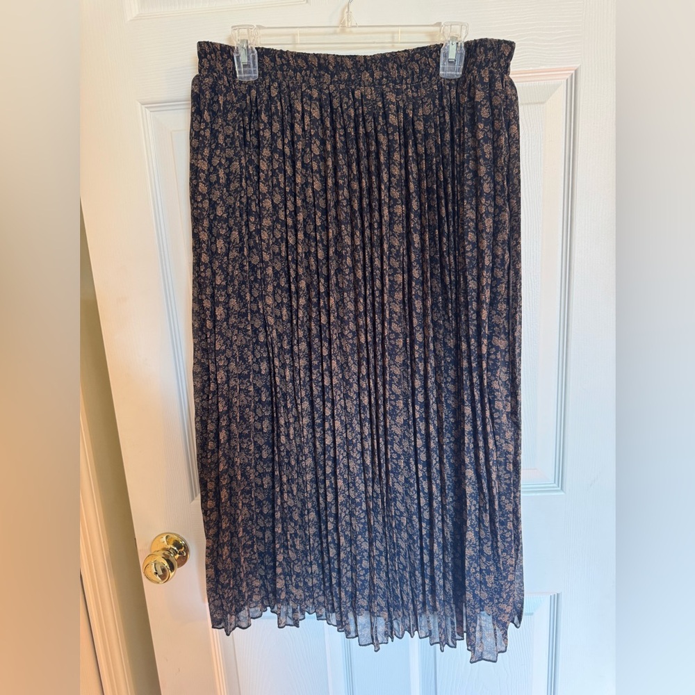 Floral Pleated Midi Skirt